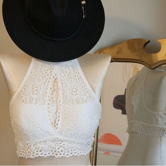 Aerie Cream Lace High Neck Keyhole Front & Back Bralette Bra - Picture 1 of 3